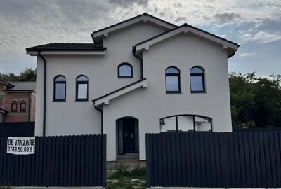 Casă cu 4 camere în Exterior Vest