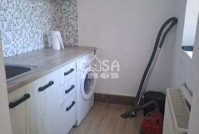 Apartament cu 2 camere în Micro 9 - 10