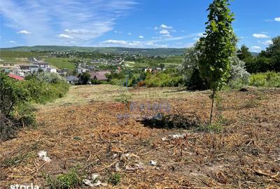 Teren de 1616 mp, în Central - 7