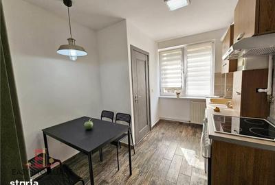 Apartament cu 2 camere decomandat în Libertății