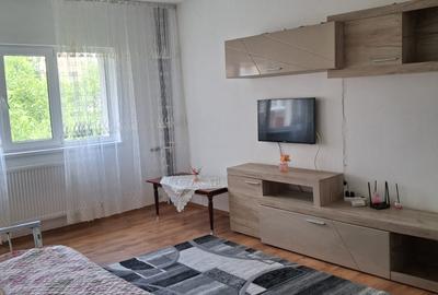 Apartament cu 2 camere decomandat în Km 4-5 - 1