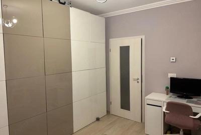 Apartament cu 2 camere semidecomandat în Dumbrăvița