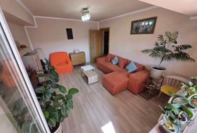 Apartament cu 3 camere decomandat în Doamna Ghica