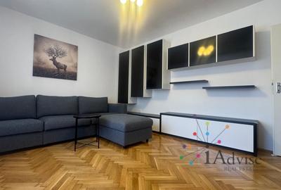 Apartament cu 3 camere, mobilat în Centrul Civic