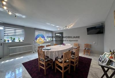 Casă cu 7 camere cu Canalizare în 1 Mai