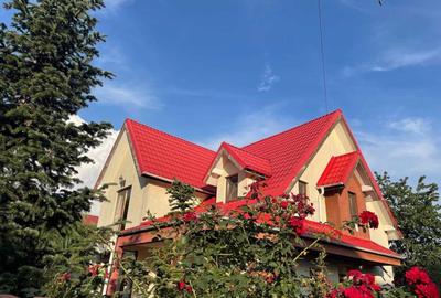 Casă cu 4 camere în Domnești