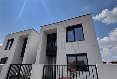 Duplex cu 5 camere cu Canalizare în Moșnița Veche - 1