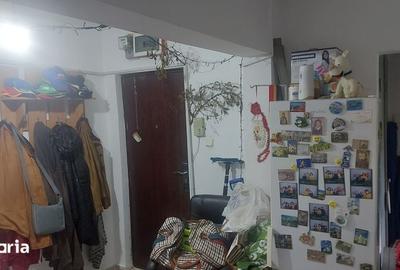 Apartament cu 4 camere în Triaj - 2
