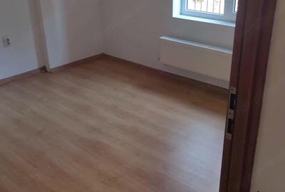 Apartament cu 2 camere semidecomandat în Victoriei - 2