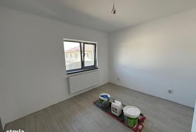 Casă cu 3 camere cu Teren 300 Mp în Clinceni