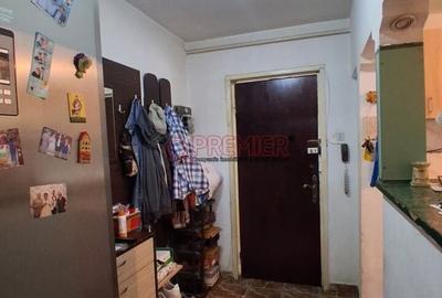 Apartament cu 3 camere în Berceni