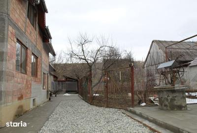 Casă cu 5 camere cu Teren 1337 Mp în Belin - 3