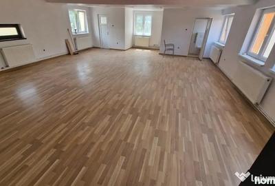 Spațiu comercial, de 48 mp, în Vlahuță
