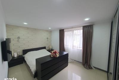 Apartament cu 3 camere, mobilat în Central - 18