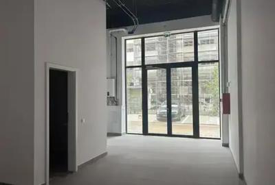 Spațiu comercial, de 84 mp, în Central