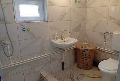 Casă cu 7 camere cu Teren 2300 Mp în Beștepe