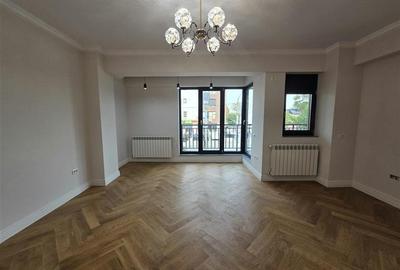 Apartament cu 3 camere decomandat în Bucureștii Noi