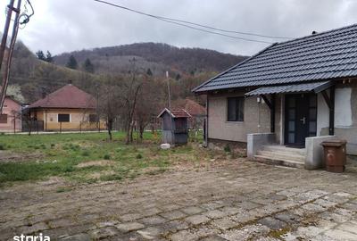 Casă cu 2 camere cu Teren 800 Mp în Rusca - 12