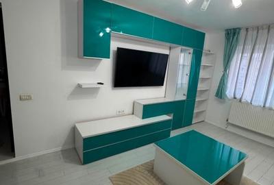 Apartament cu 2 camere decomandat, mobilat în Dacia