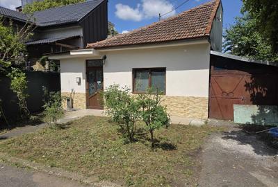 Apartament cu 3 camere decomandat în Ultracentral