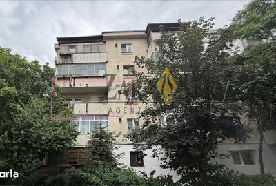 Apartament cu 3 camere decomandat în Central