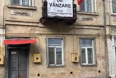 Casă cu 5 camere cu Canalizare în Bd. Independenței