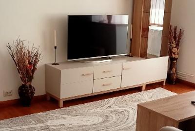 Apartament cu 3 camere semidecomandat în Complex Studențesc - 1