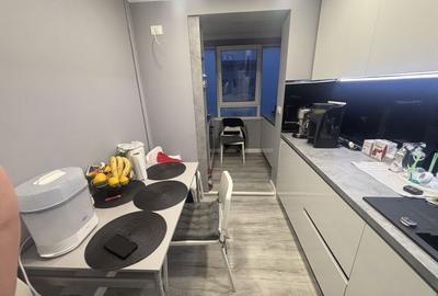 Apartament cu 3 camere decomandat în Sălăjan - 4