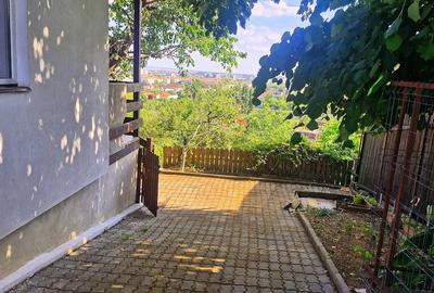 Casă cu Teren 429 Mp în Central - 5