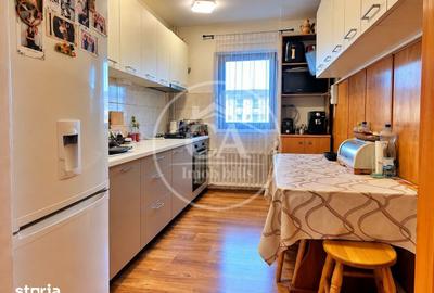 Apartament cu 3 camere decomandat în Sântandrei