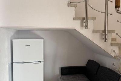 Casă cu 5 camere cu Canalizare în Central - 13