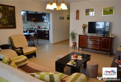 Casă cu 7 camere cu Teren 400 Mp în Central - 9