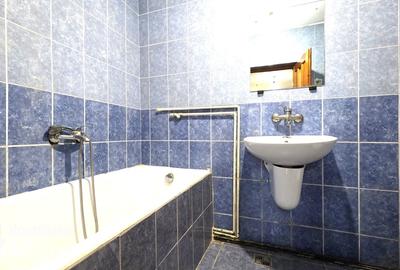 Casă cu 4 camere cu Teren 2091 Mp în Central