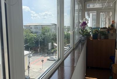 Apartament cu 3 camere decomandat în Central - 1