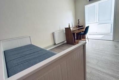 Apartament cu 3 camere semidecomandat, mobilat în Complex Studențesc - 2