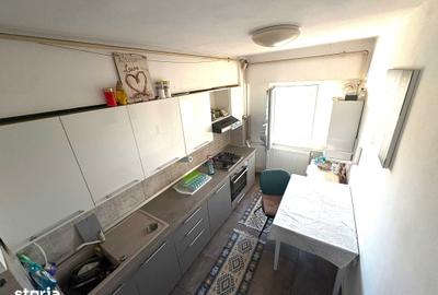 Apartament cu 2 camere decomandat în Tomis III