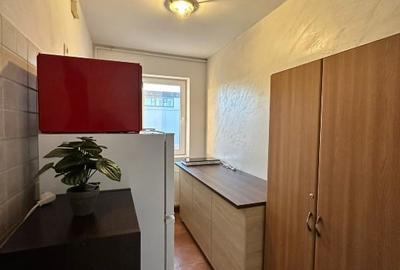 Apartament cu 2 camere semidecomandat, mobilat în Dumbrăvița