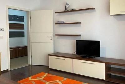 Apartament cu 2 camere decomandat în Medicină