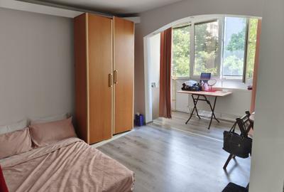 Apartament cu 3 camere decomandat în Drumul Taberei - 8
