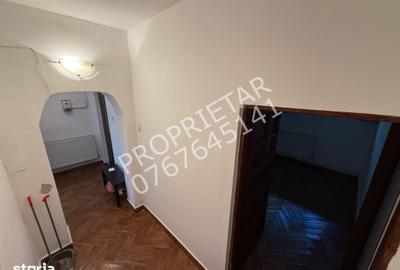 Apartament cu 3 camere în Tineretului