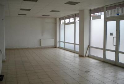 Spațiu comercial, de 200 mp, în Orizont