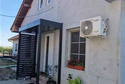 Casă cu 9 camere cu Teren 2656 Mp în Cenei