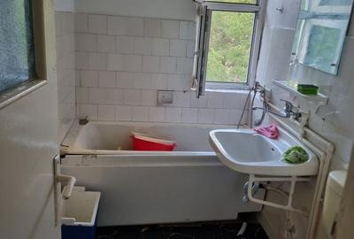 Apartament cu 2 camere nedecomandat în Central