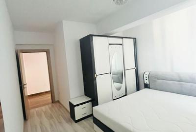 Casă cu 3 camere decomandat în Berceni