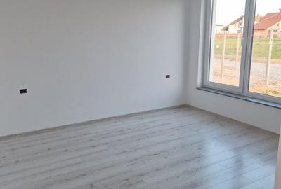 Casă cu 4 camere în Cihei