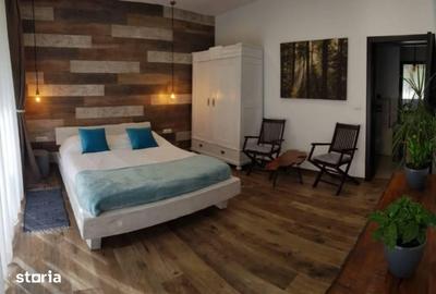 Casă cu 4 camere cu Teren 1800 Mp în Cetate