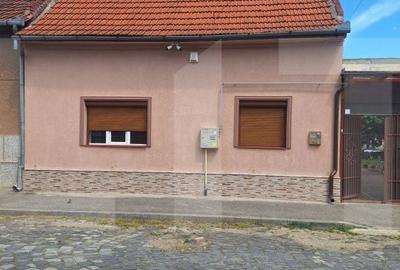 Casă cu 4 camere cu Teren 350 Mp în Central - 14