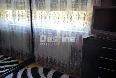 Casă individuală cu 5 camere cu Canalizare în 16 Februarie - 7