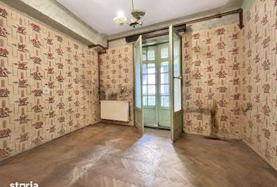 Apartament cu 4 camere în Centrul Istoric