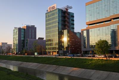 Birou, de 4,900 mp, în Central - 3